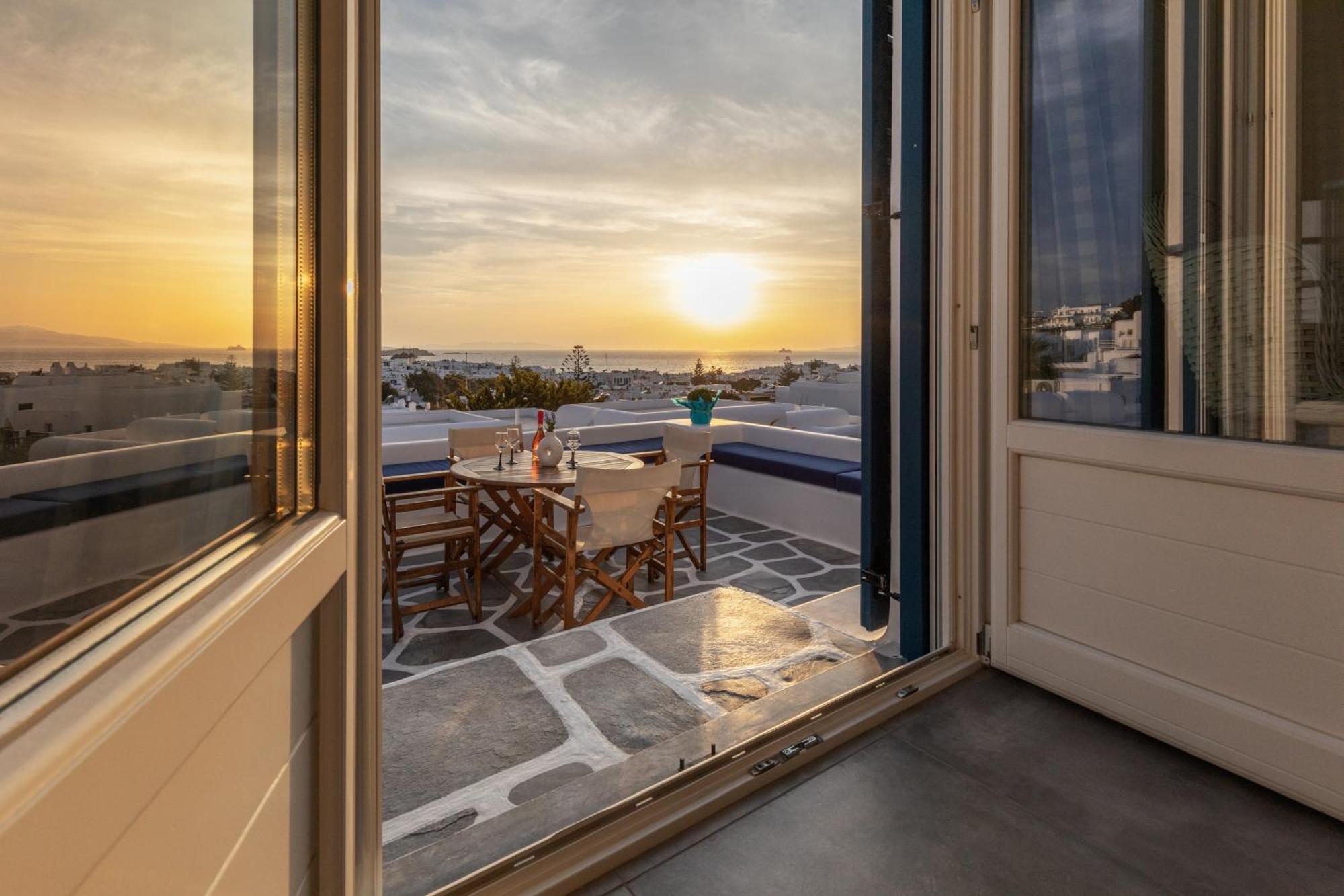 Callisti Mykonos Town With Pool View And Calypso Upper Floor With Sea View Екстер'єр фото